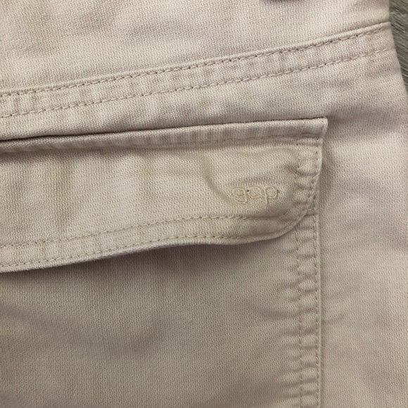 NWOT Gap Khaki Shorts - Picture 3 of 3